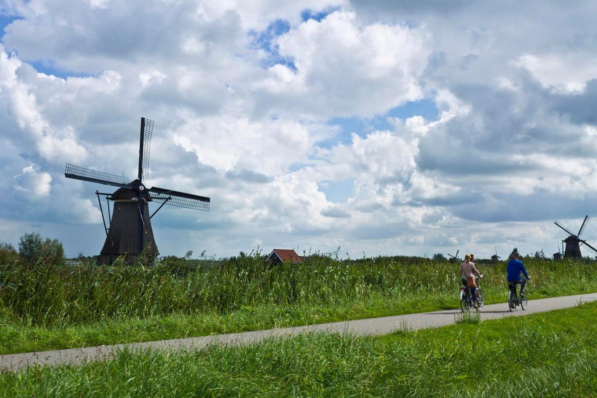 Cycling Adventures in the Netherlands: Routes and Tips